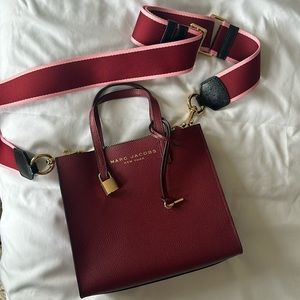RED AND PINK MARC JACOBS CROSSBODY/TOP-HANDLE PURSE